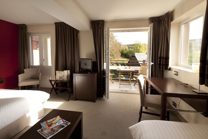 Room 14 of 40