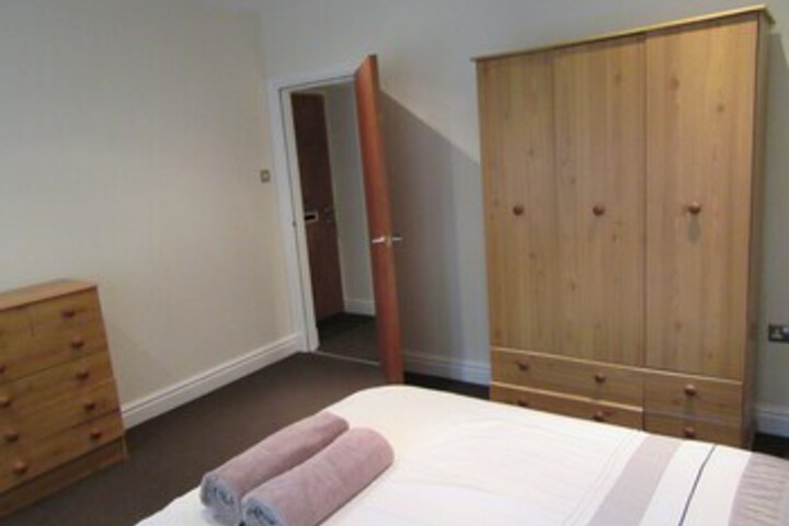 Room 14 of 15
