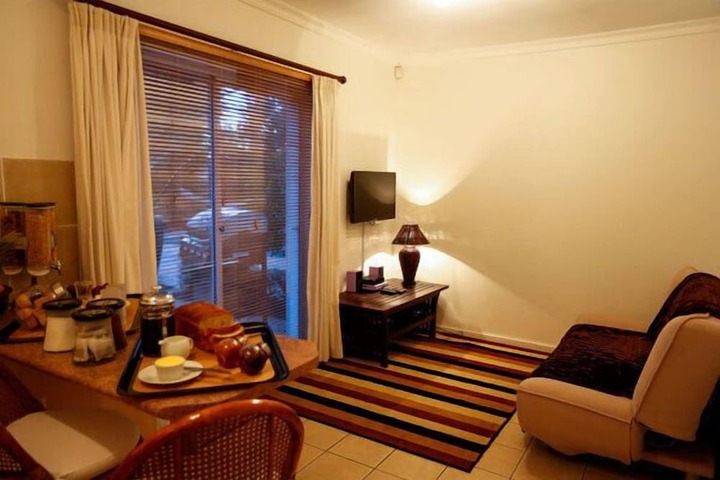 Room 13 of 30