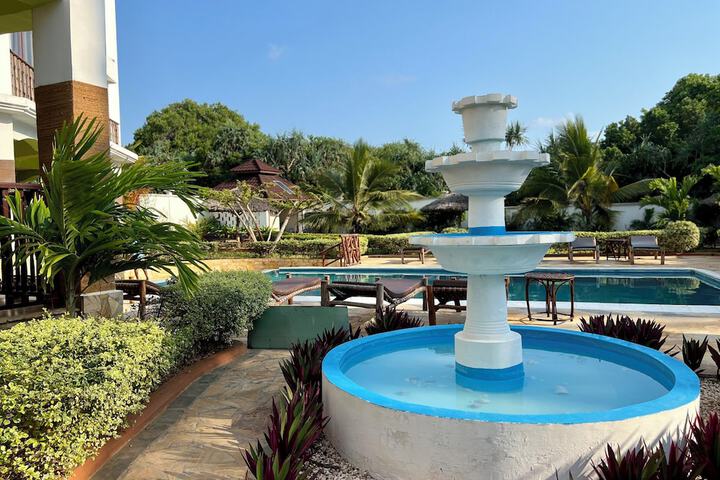 Pool 83 of 148