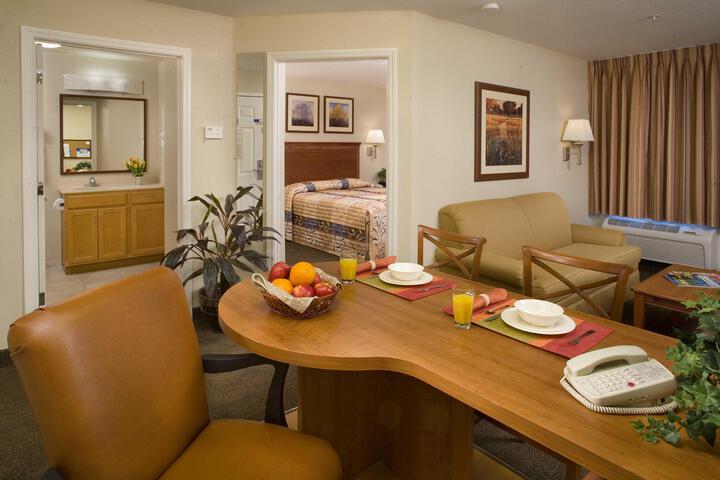 2 Queen Studio Suite (17 of 20)