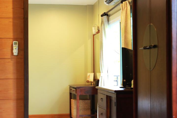 Room 15 of 105