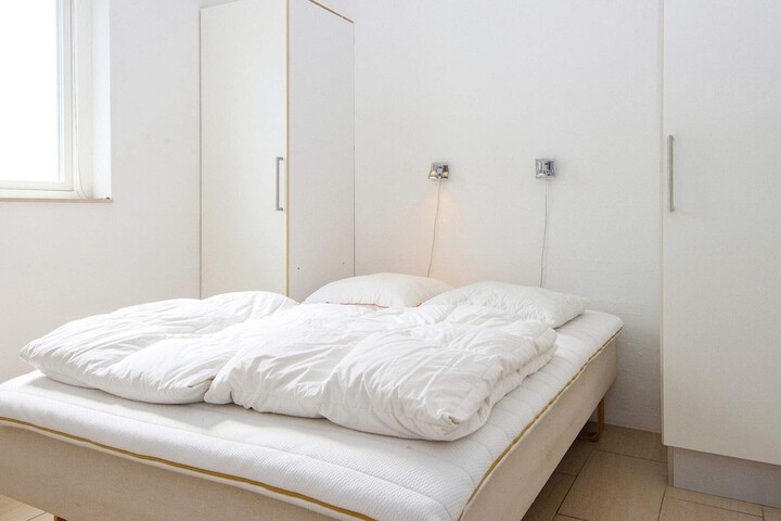Room 2 of 50