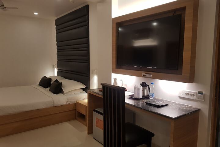 Room 10 of 78