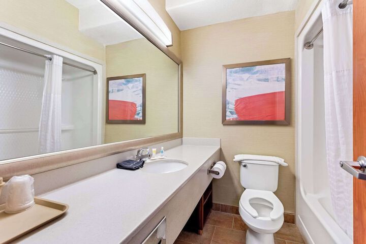 Room 15 of 54