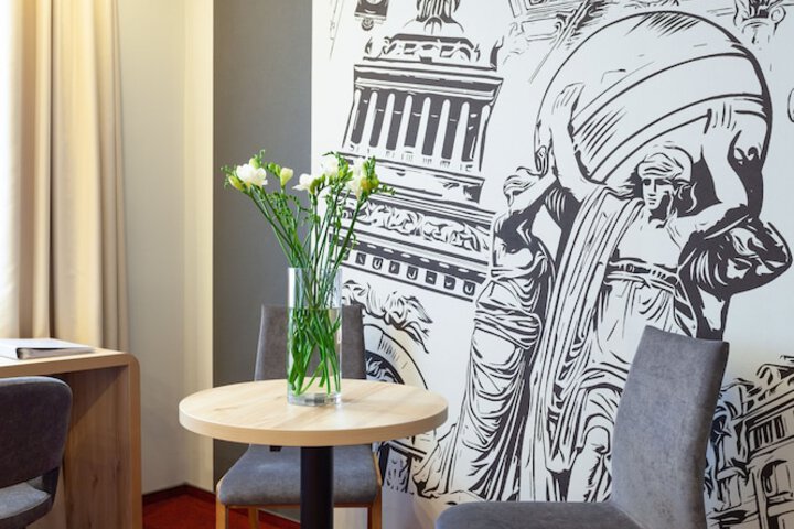 Room 15 of 54
