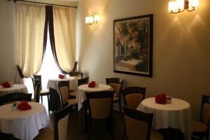 Dining Photos