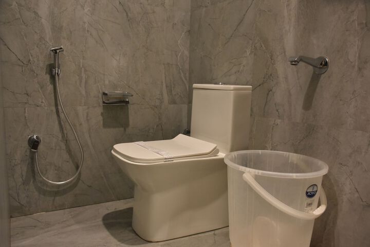 Room 12 of 15