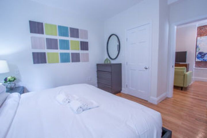 Room 7 of 17