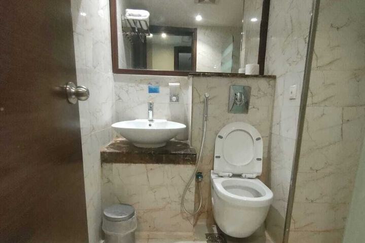 Room 20 of 26