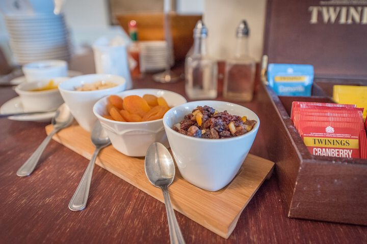 Breakfast/Coffee Service 92 of 153