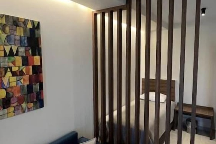 Room 10 of 58