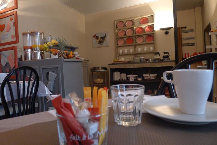 Breakfast/Coffee Service 31 of 45
