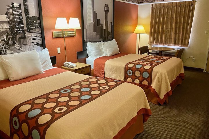 Double Accessible King Size Bed (9 of 10)