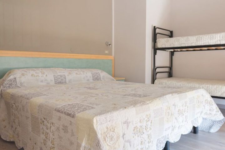 Room 18 of 19