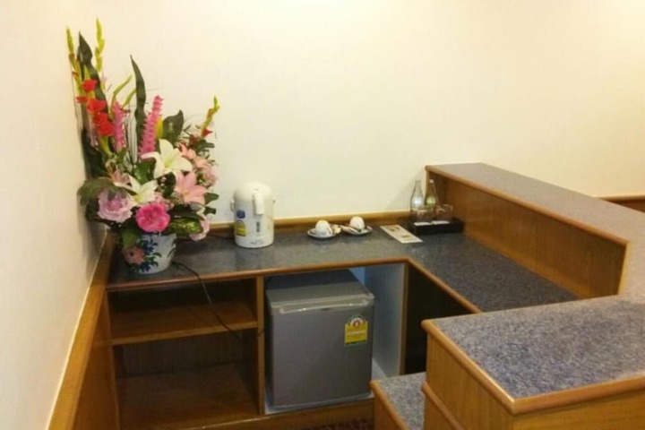 Room 28 of 46