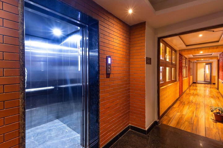 Hotel Interior 4 of 49
