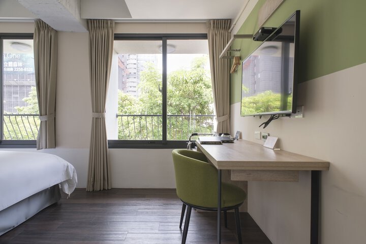 Room 55 of 77