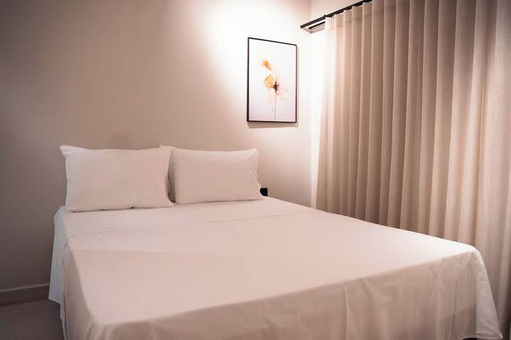 Room 10 of 37