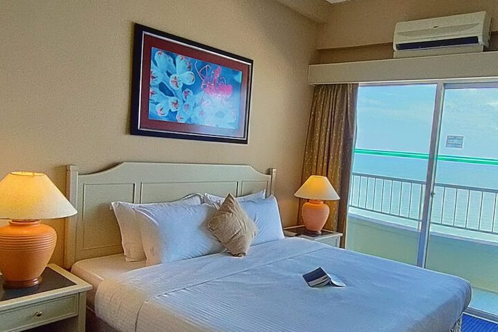 Room 179 of 650
