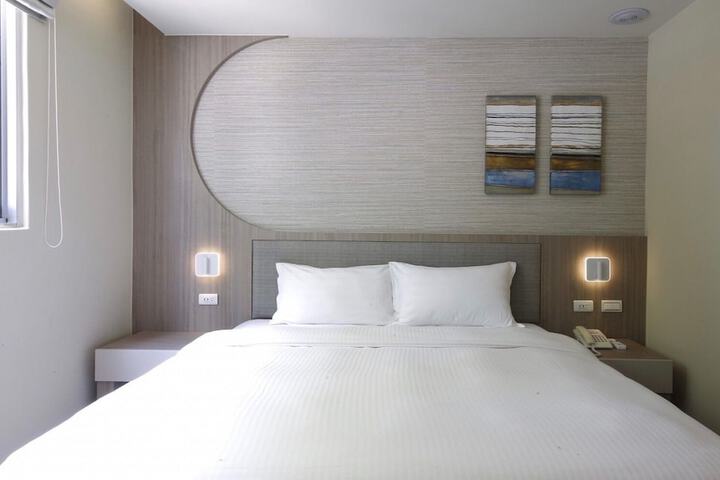 Room 20 of 65