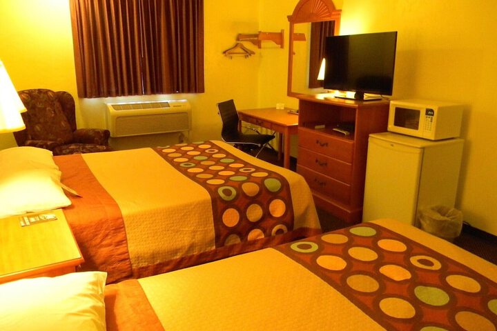 Room 14 of 74