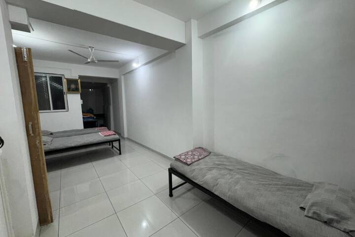 Room 3 of 8