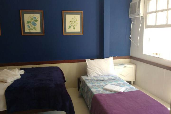 Room 21 of 39
