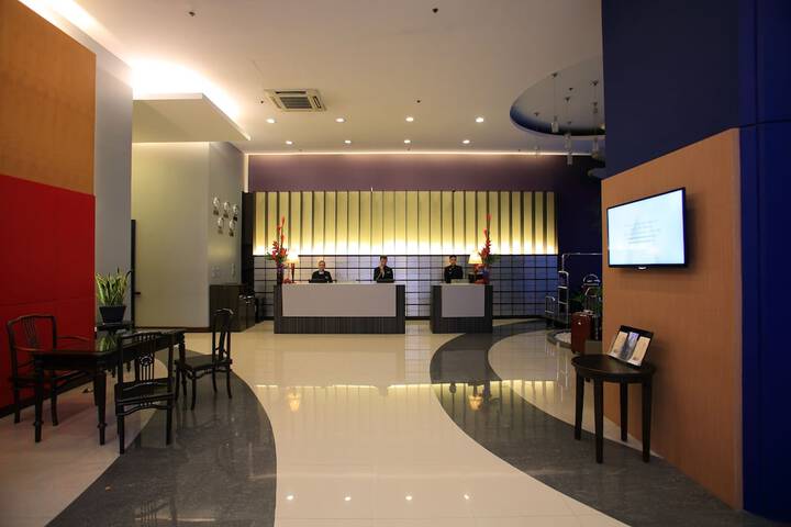 Guest Lobby