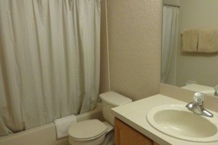 Room 5 of 52