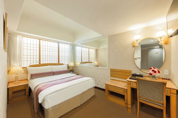 Room 9 of 60