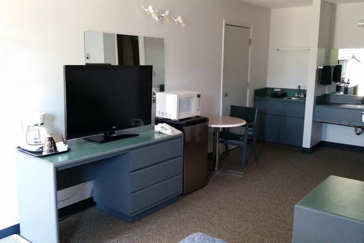 Room 14 of 40