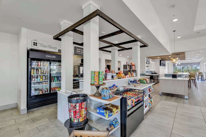 Snack bar