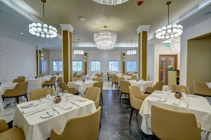 Dining 150 of 255