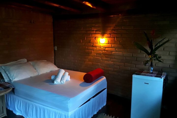 Room 4 of 10