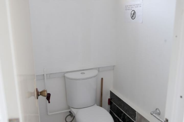 Room 10 of 23