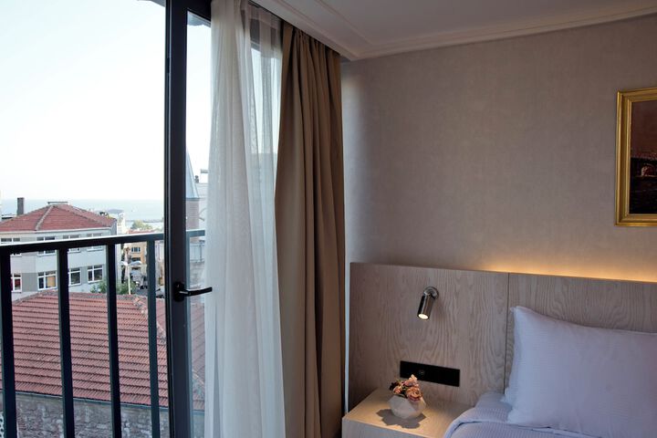 Room 15 of 92