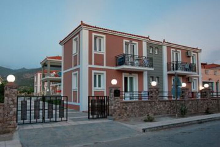 SUN & SEA LUXURY HOTEL