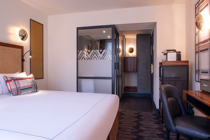 Room 12 of 47