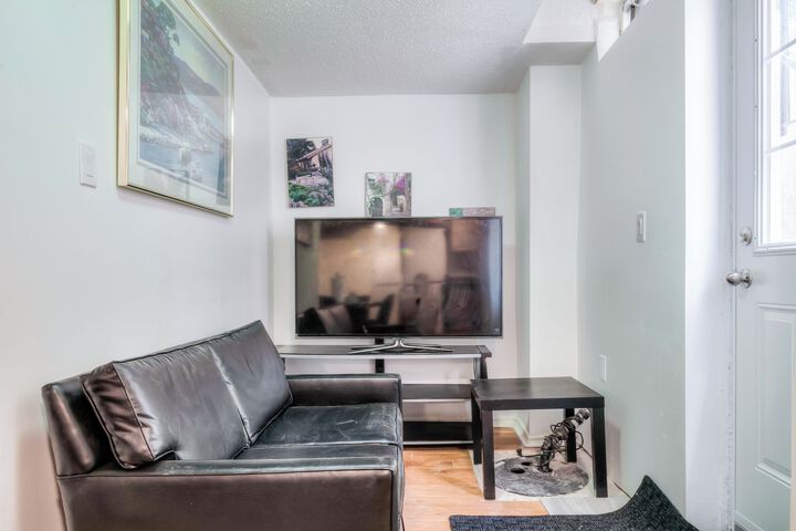 Room 150 of 315