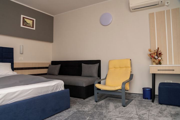 Room 10 of 54