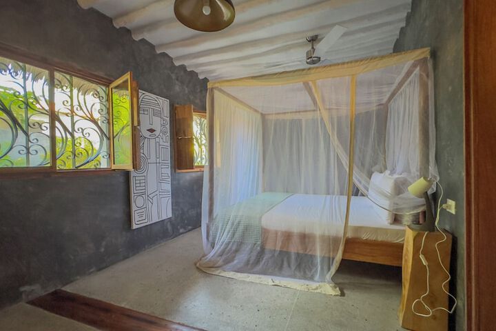 Room 14 of 89