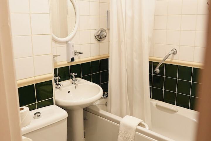 Room 109 of 208