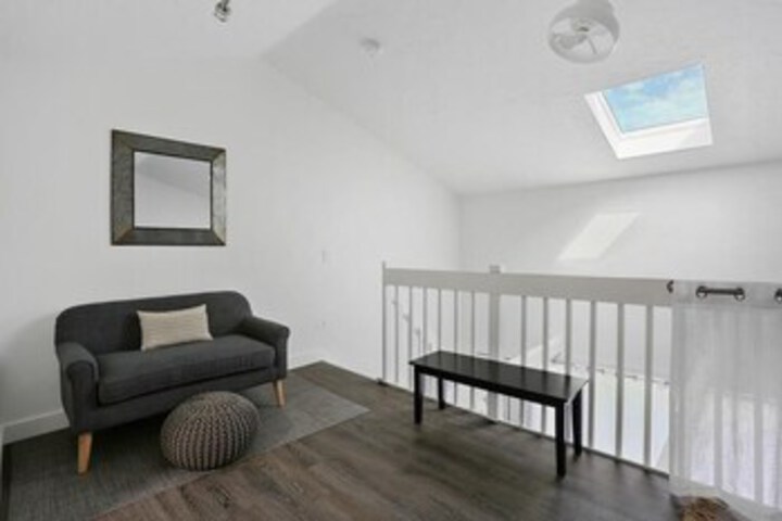 Room 12 of 23