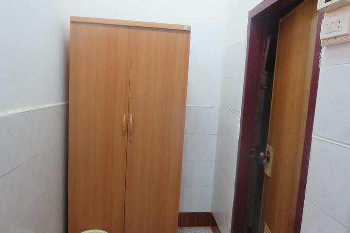 Room 3 of 6