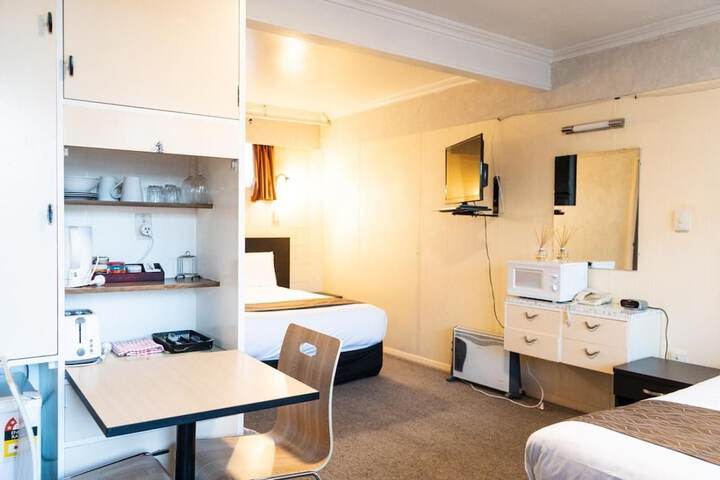 Room 12 of 34