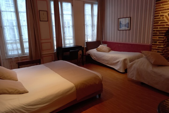 Room 23 of 54