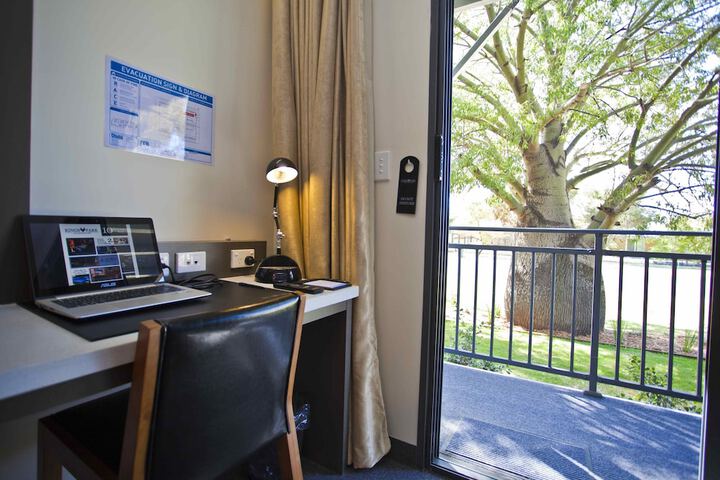 Room 3 of 46