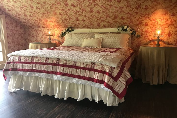 Room 3 of 66