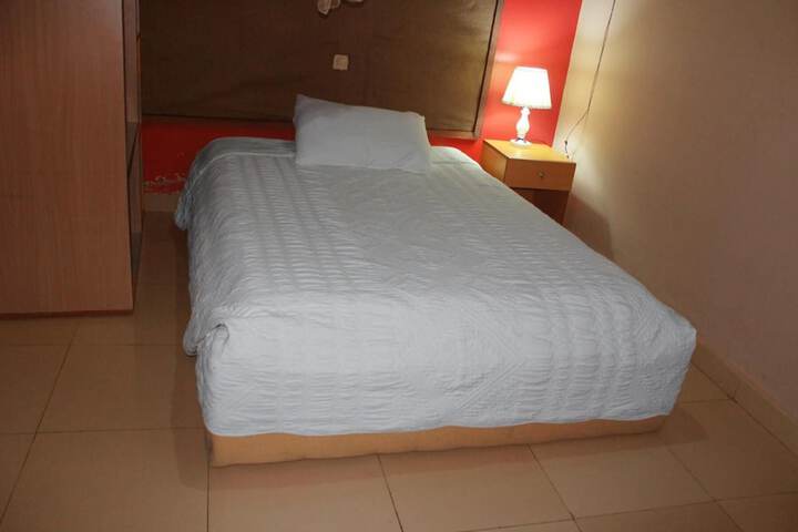Room 15 of 44